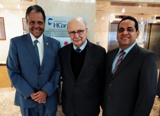 Deputado Antonio Brito e Léo Matos visitam o Hospital do coração em São Paulo Dep. Antonio Brito, Dr. Antônio Carlos Kfouri e Léo Matos.
