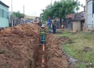REDE DE ESGOTAMENTO SANITÁRIO DO BAIRRO NOVA ESPERANÇA, EM FASE DE CONCLUSÃO